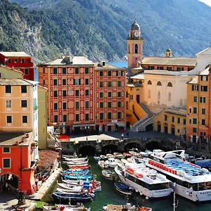 la-mansarda-sul-porto.hotelitalianriviera.com/
